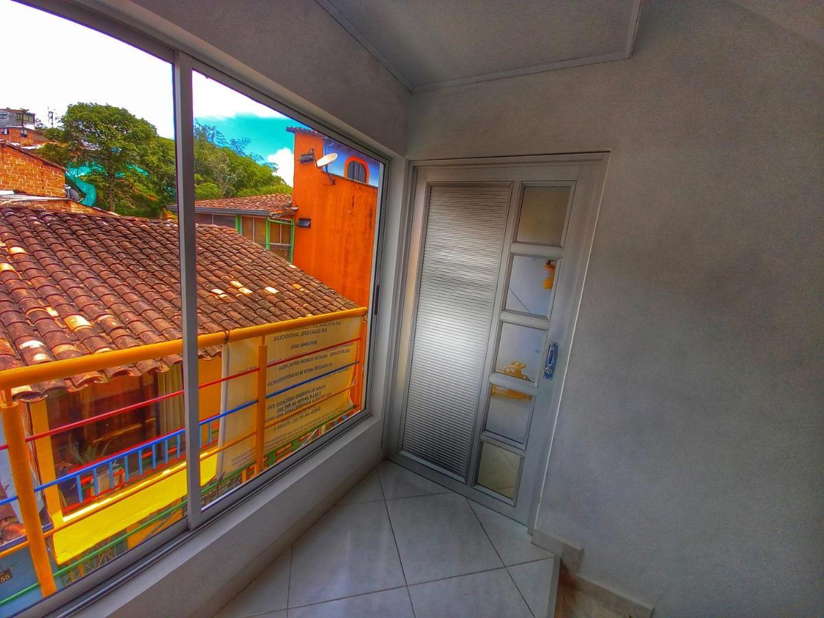 Apartamento Centro Guatape, Parque Y Embalse Luaran gambar